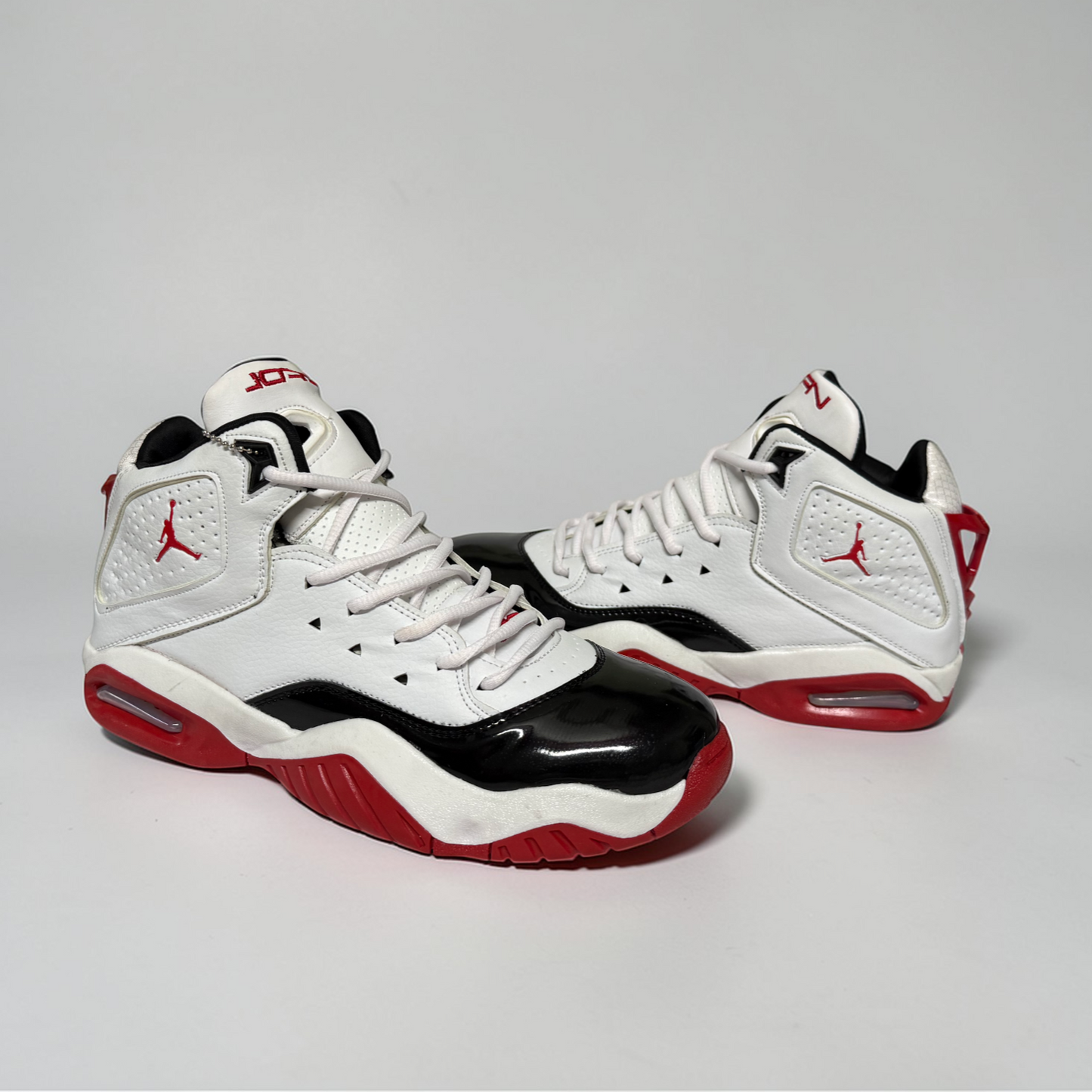 Beloyal White Red