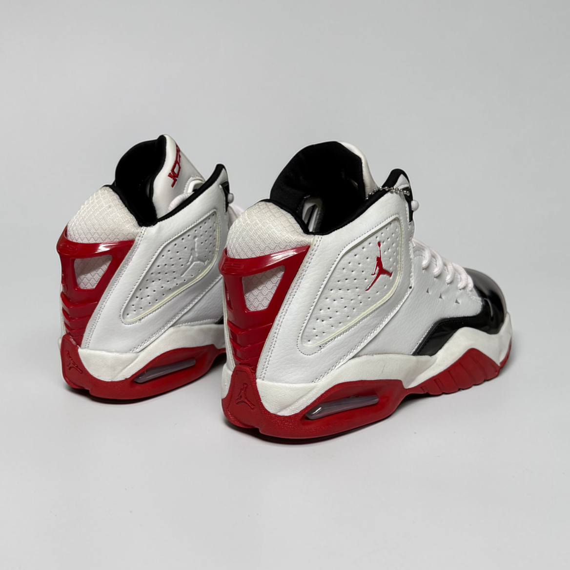 Beloyal White Red