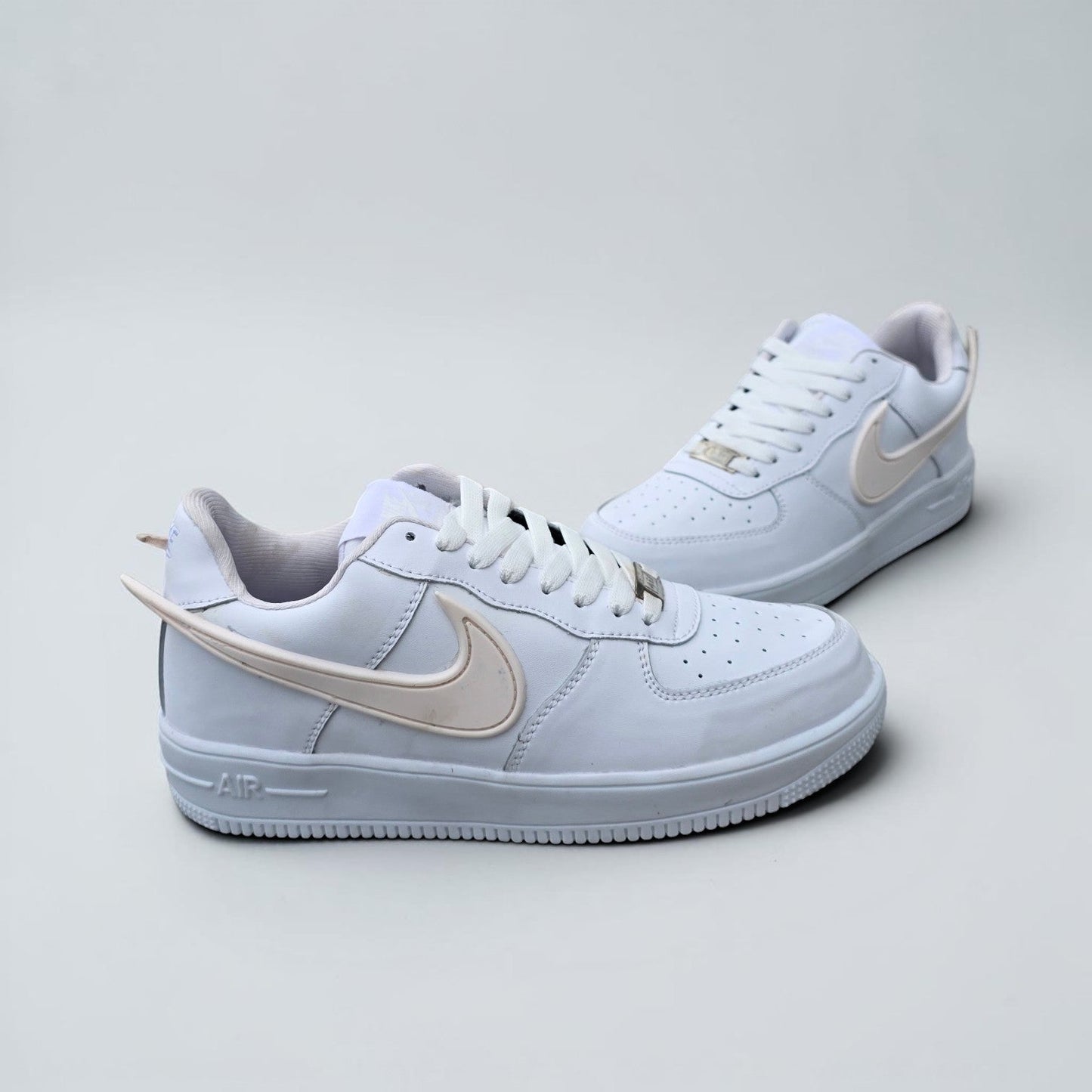 Ambsh White/Cream
