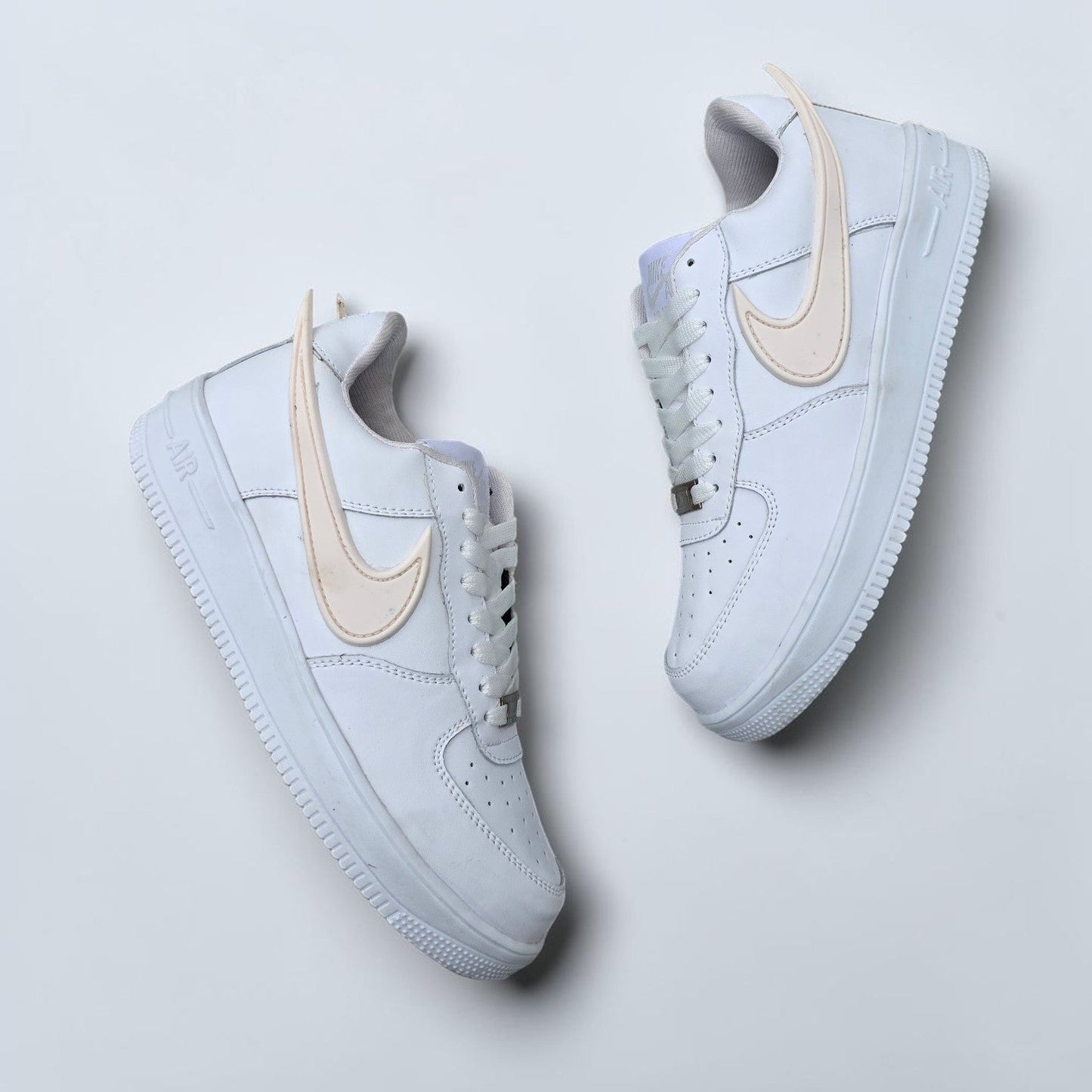 Ambsh White/Cream